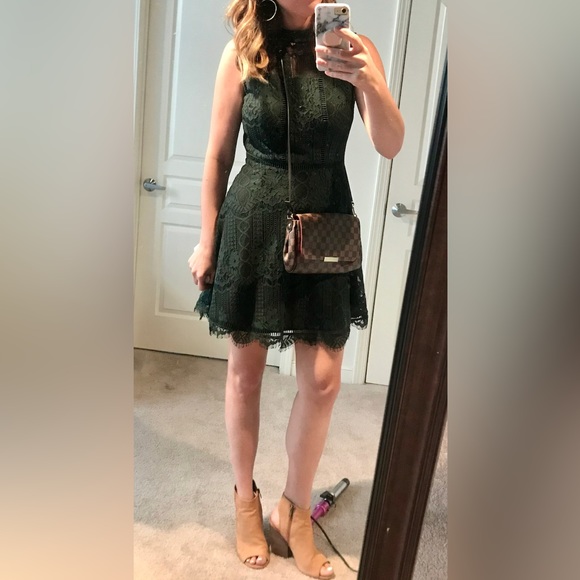 BB Dakota | Dark Green Lace Mini Dress. Size 4 - Picture 3 of 9